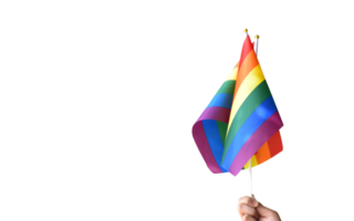 isolierte regenbogenfahnen, lgbt-symbol, in händen mit beschneidungspfaden. png