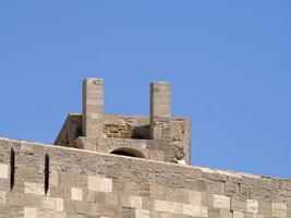 Soporte de espejo de Arquímedes en el castillo de Ortigia utilizado para quemar el barco con el sol foto