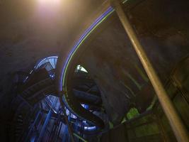 graz cueva túnel torre ascensor luz foto