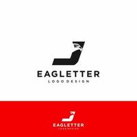 logotipo de la letra j cabeza de águila color vectorial negro y arte de fondo rojo vector