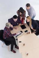 vista aérea del grupo de personas de negocios en reunión foto