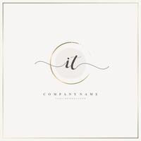 IT Initial Letter handwriting logo hand drawn template vector, logo for beauty, cosmetics, wedding, fashion and business vector