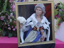 san petersburgo, rusia, 2022 - bola de flores - festival que dedicó el 350 aniversario de pedro i foto