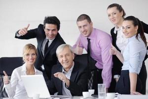 grupo de personas de negocios en reunión foto