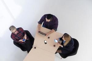 vista aérea del grupo de personas de negocios en reunión foto