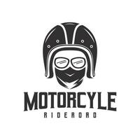 diseño de vector de logotipo de jinete con cara cerrada. motocicleta, casco, concepto de logotipo automotriz. plantilla de logotipo vectorial