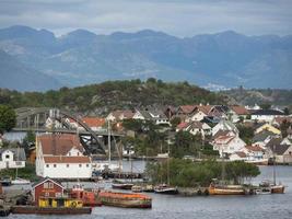 navegando por los fiordos de noruega foto