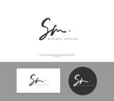 sm escritura inicial a mano o logotipo escrito a mano para identidad. logo con firma y estilo dibujado a mano. vector