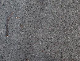vista detallada de las superficies de asfalto de diferentes calles y caminos con grietas foto