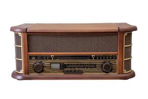 vieja radio retro aislada. foto