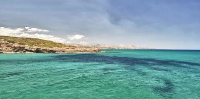 maravillosa playa de arena de sicilia foto