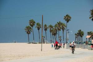 Los Ángeles, EE.UU. - 5 de agosto de 2014 - gente en el paisaje de Venice Beach foto