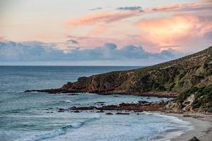 paisaje de la isla canguro al atardecer foto