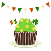 S t. cupcake de patrick con trébol y la bandera de irlanda. ilustración vectorial de dibujos animados plana aislada en un fondo blanco. vector