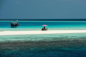 maldives white sandy beach tropical paradise landscape photo