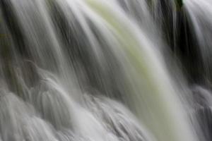 un detalle de cascada foto