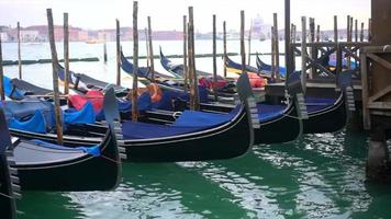 turism i Italien, gondoler i Venedig video