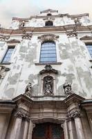 fachada de la iglesia de st. john y loreto, brno foto