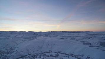 8 K innan soluppgång i snöig vinter- geografi video