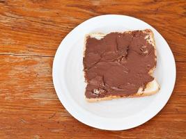 Sándwich dulce - tostadas con chocolate para untar foto