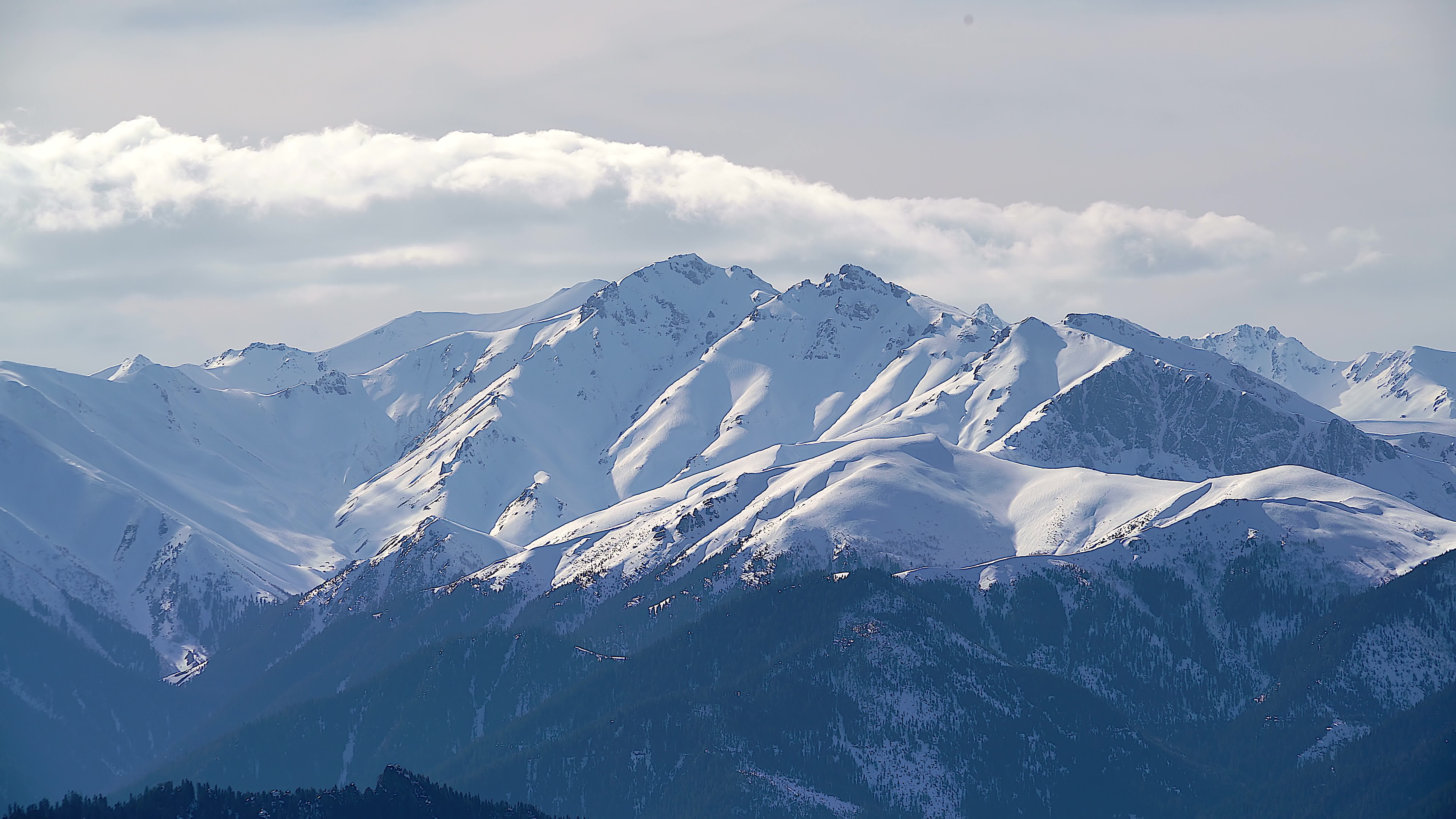 8K Snowy Mount Olympus Mountain Range in Winter 12262136 8K Snowy Mount Olympus Mountain Range in Winter 12262136