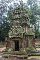 Angkor Wat complex photo