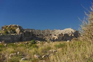 ruinas en el costado foto