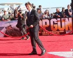 LOS ANGELES  MAY 4 - Tom Cruise at the Top Gun - Maverick World Premiere at USS Midway on May 4, 2022 in San Diego, CA photo