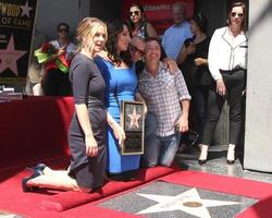 los angeles 9 de septiembre - christina applegate, katey sagal, ed o neill, david faustino en la ceremonia de la estrella del paseo de la fama de katey sagal hollywood en hollywood blvd. el 9 de septiembre de 2014 en los angeles, ca foto