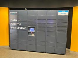 Amazon Locker es un servicio de entrega de paquetes de autoservicio. foto