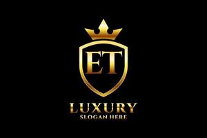 initial ET elegant luxury monogram logo or badge template with scrolls and royal crown - perfect for luxurious branding projects vector