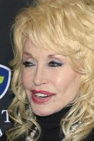 los angeles, 5 de febrero - dolly parton en la 24ª entrega anual de premios movieguide en el universal hilton hotel el 5 de febrero de 2016 en los angeles, ca foto