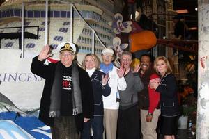 LOS ANGELES, DEC 30 - Gavin MacLeod, Lauren Tewes, Bernie Kopell, Fred Grandy, Ted Lange, Jill Whelan at the Original Love Boat Cast decorates Princess Cruises Rose Parade Float at a Rosemont Pavilion on December 30, 2014 in Pasadena, CA photo