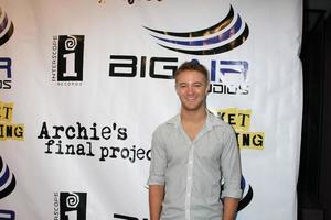 LOS ANGELES, SEPT 22 - Michael Welch arriving at the premiere of Archie s Final Project  presented by Big Air Studios, Rocket Releasing, and Interscope Records at The Laemmle Monica 4-Plex on September 22, 2011 in Santa Monica, CA photo