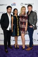 los angeles, 12 de septiembre - benjamin hollingsworth, melanie chandra, bonnie somerville, henry m ford en el avance televisivo de otoño de paleyfest 2015, cbs code black en el paley center for media el 12 de septiembre de 2015 en beverly hills, ca foto