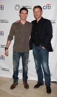 los angeles, 7 de septiembre - robbie amell, mark pellegrino en los avances de paleyfest - fall tv cw, the tomorrow people at paley center for media el 7 de septiembre de 2013 en beverly hills, ca foto