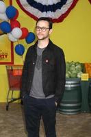 los angeles, 9 de agosto - joseph gordon-levitt en el estreno de la fiesta de la salchicha en el teatro del pueblo el 9 de agosto de 2016 en westwood, ca foto