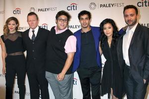 los angeles, 7 de septiembre - katharine mcphee, robert patrick, ari stidham elyes gabel, jadyn wong, eddie kaye thomas en el paley center for media s paleyfest 2014 fall tv previews, cbs en paley center for media el 7 de septiembre de 2014 en beverly hills , ca foto