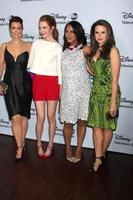 los angeles, 17 de enero - bellamy young, darby stanchfield, kerry washington, katie lowes en el grupo de televisión disney-abc llegadas de la fiesta de la gira de prensa de invierno de 2014 en the langham huntington el 17 de enero de 2014 en pasadena, ca foto