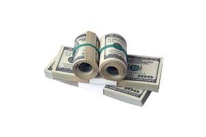 fajo de billetes de dólar estadounidense aislado en blanco. paquete de dinero americano con alta resolución sobre fondo blanco perfecto foto