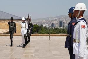 anitkabir mausoleo de mustafa kemal ataturk en ankara, turkiye foto