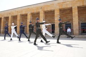 anitkabir mausoleo de mustafa kemal ataturk en ankara, turkiye foto