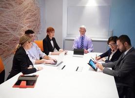 grupo de personas de negocios en reunión foto