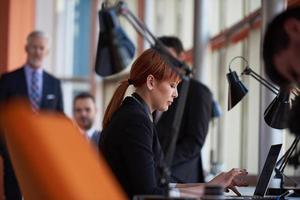 grupo de personas de negocios en reunión foto