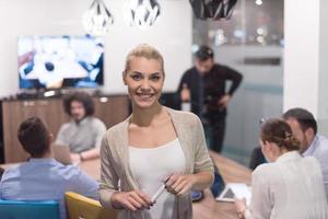 retrato de mujer de negocios exitosa foto