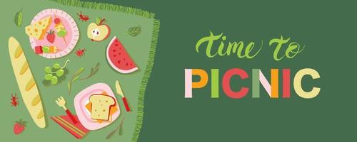 dibujo de varios alimentos de picnic como queso, baguette, fresas, uvas, sandía, sándwich vector