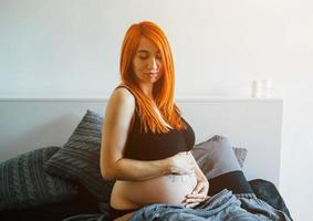 Couple pregnancy portrait photo