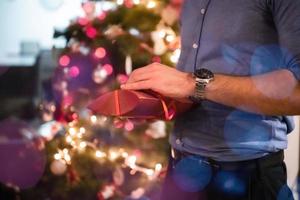 fiesta de navidad y año nuevo en la oficina foto