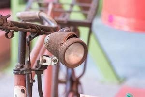 vieja bicicleta oxidada foto