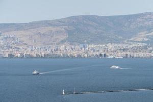 horizonte del golfo de izmir foto